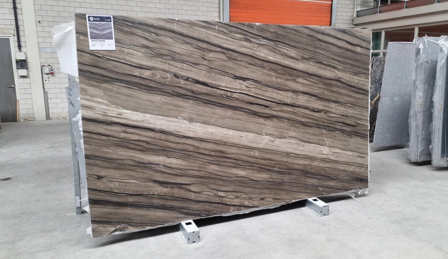 Sequoia Brown Gepolijst Graniet