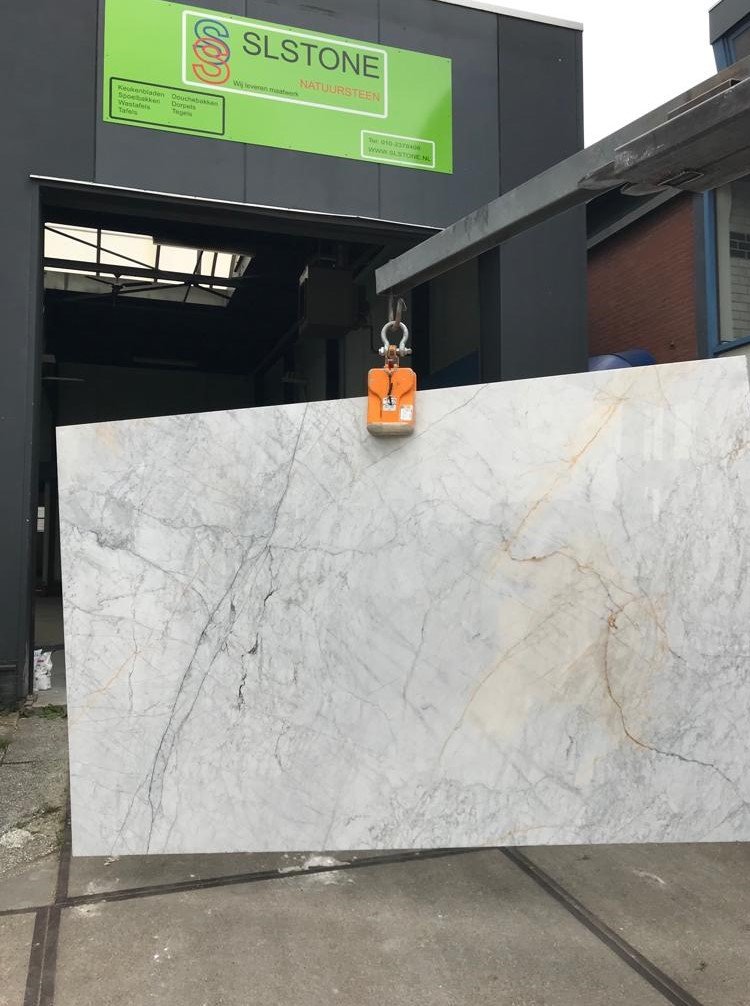 Carrara Gepolijst Marmer